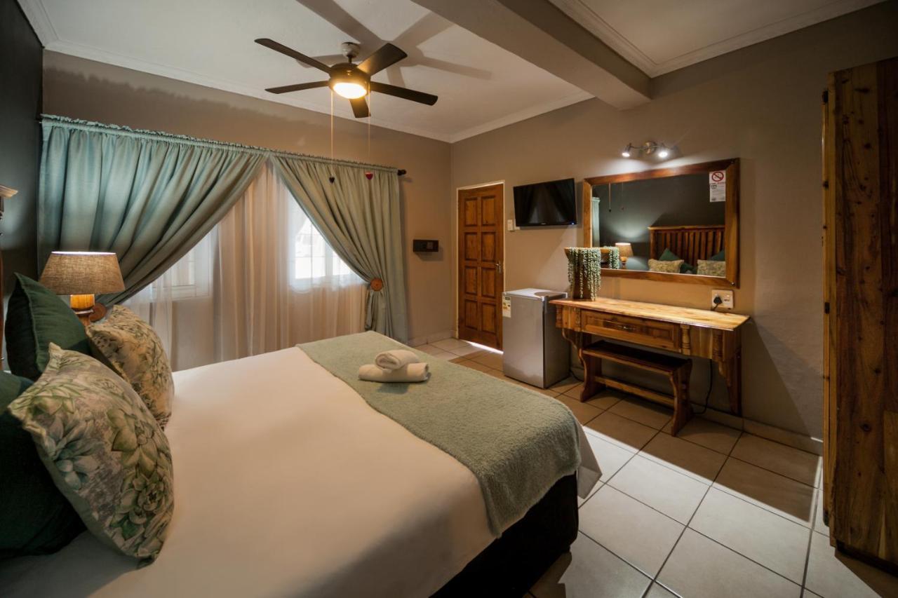 Ivory Tusk Lodge 桑尼 外观 照片