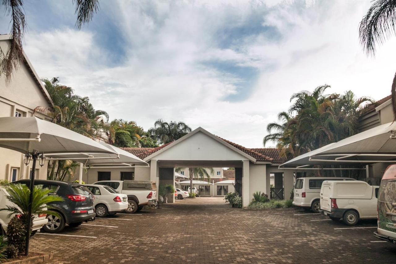 Ivory Tusk Lodge 桑尼 外观 照片